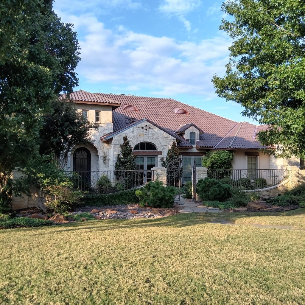 Hilltop Roofing & Construction